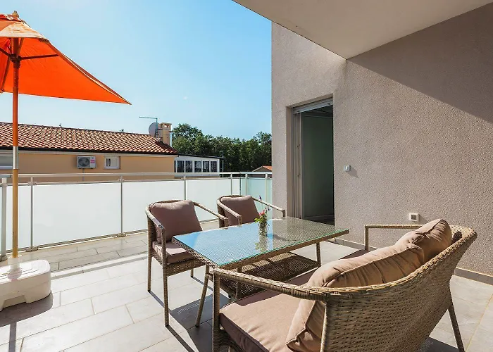 Lichtdurchflutetes Studio-apartment Nur 500 Meter Zum Mit Grillbereich Lägenhet