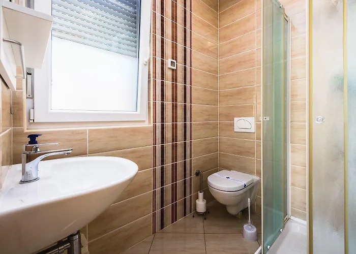Lichtdurchflutetes Studio-apartment Nur 500 Meter Zum Mit Grillbereich