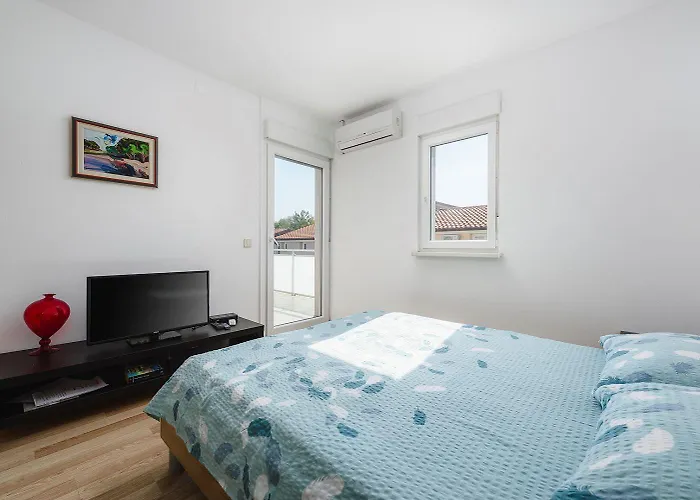 Lichtdurchflutetes Studio-apartment Nur 500 Meter Zum Mit Grillbereich * Umag